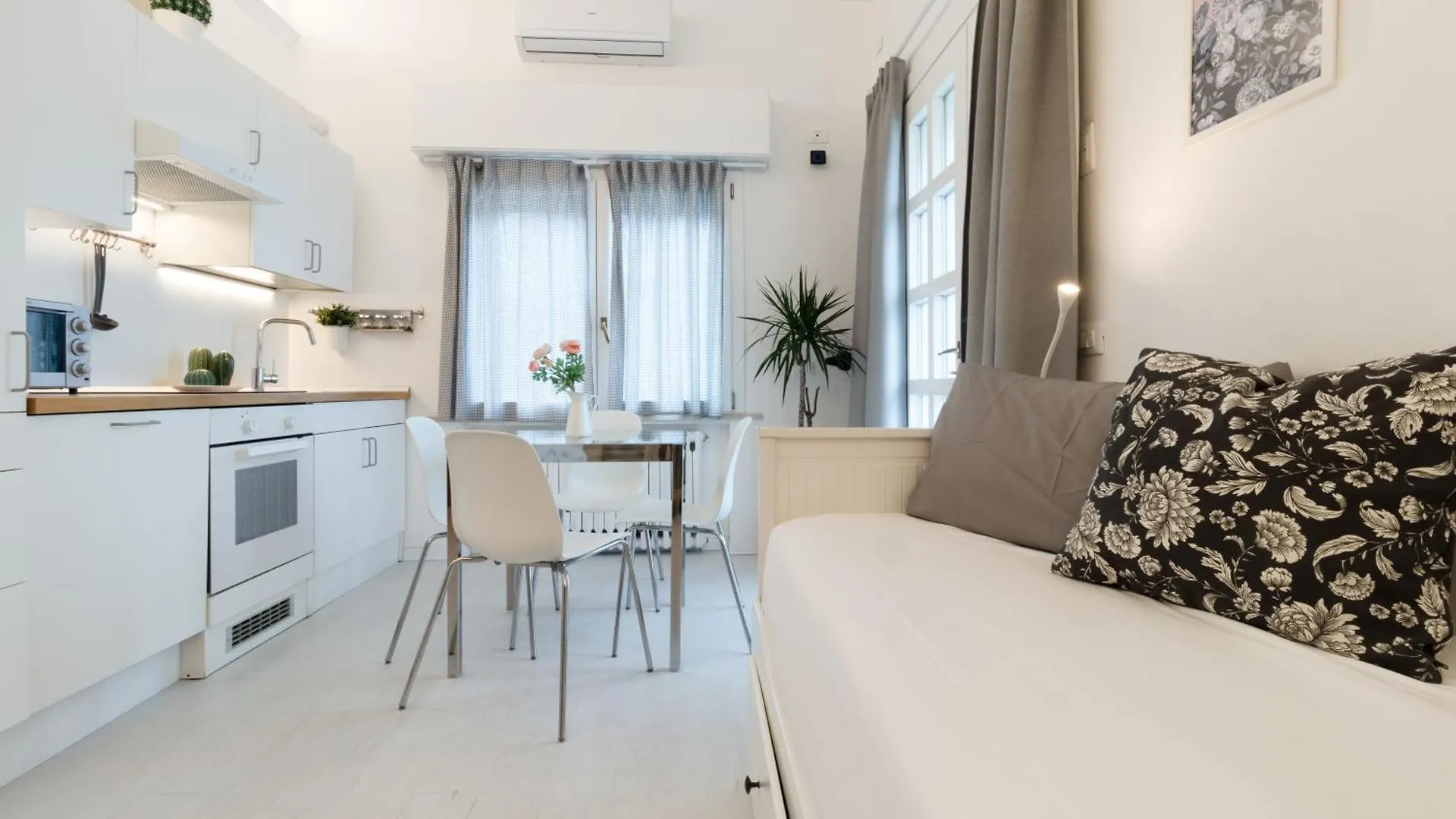 Appartamento CasaRava Sul Parco Riccione 0*,  Italia